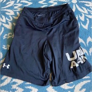 Under Armor size Small shorts